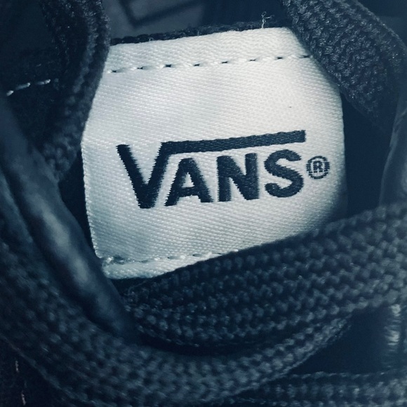 SOLD Vans Sk8-Low Old School Classic Shoes - Picture 3 of 10